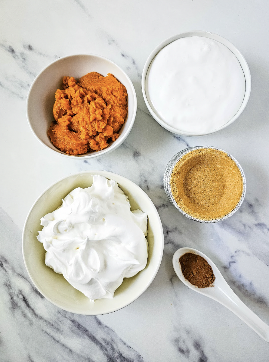 Mini Pumpkin Marshmallow Pies Recipe!